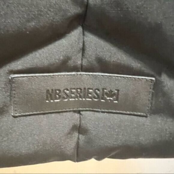 NB Series by Nicole Benisti Duck Down Puffer Jacket Size XS Raccoon Fur Collar - Picture 9 of 16